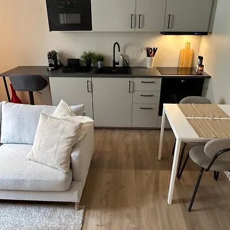 Apartment Moderne Og Sentral Ved Sjoen Haugesund