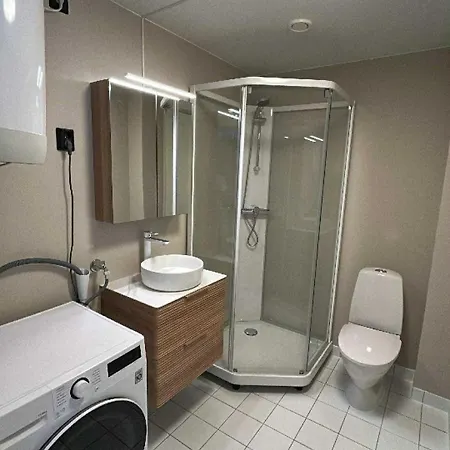 Apartment Moderne Og Sentral Ved Sjoen *